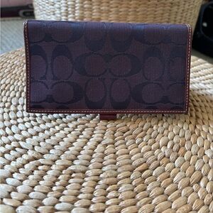 Vintage Coach Check Book Cover